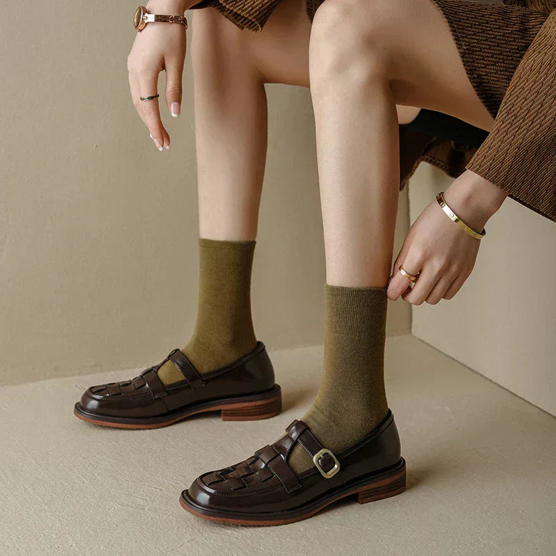 Isava - Vintage-Style Retro Flats